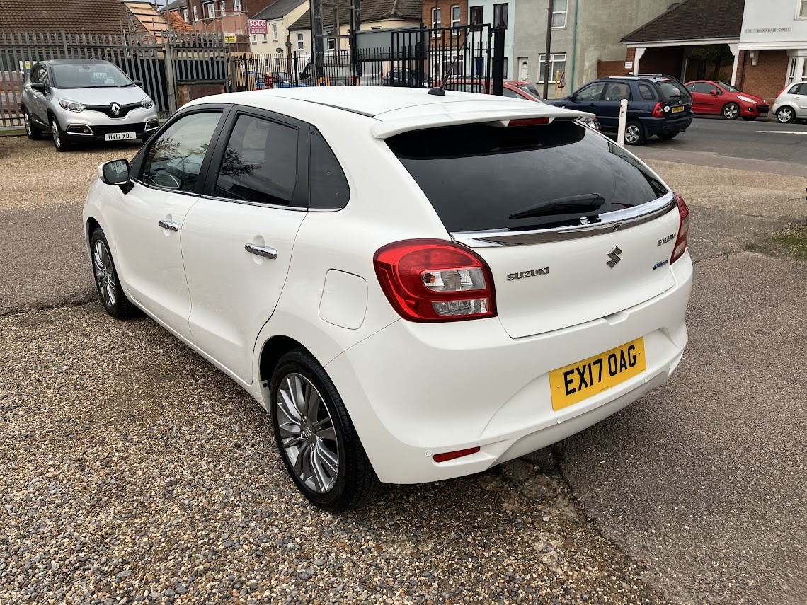 Used Suzuki Baleno 2017 for sale - 76497477: Photo 3