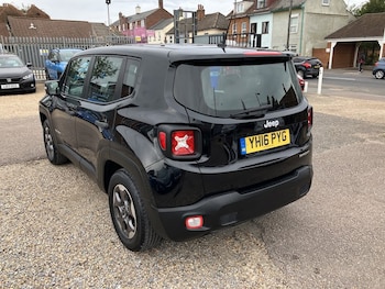 Used Jeep Renegade 2016 for sale - 76019562: Photo 3