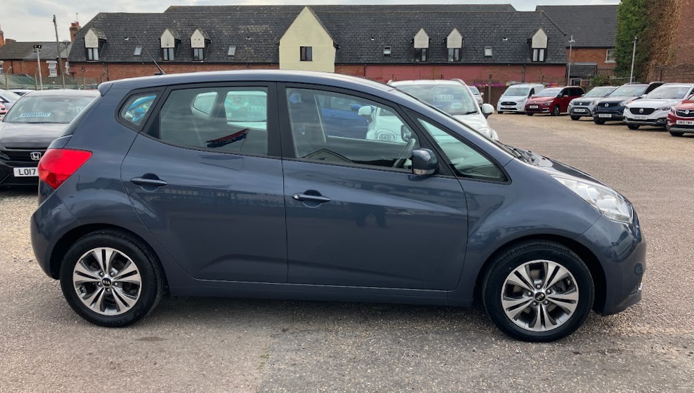 Used Kia Venga 2015 for sale - 76156716: Photo 2