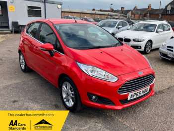 2016 - 1.25 82 Zetec 5dr