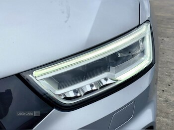 Used Audi Q3 2017 for sale - 76315505: Photo 3