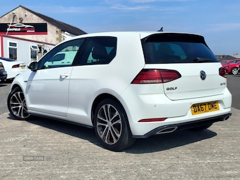 Used Volkswagen Golf 2018 for sale - 79256598: Photo