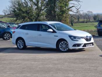 Used Renault Megane 2019 for sale - 74083304: Photo