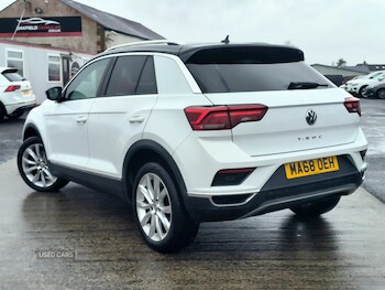 Used Volkswagen T-Roc 2018 for sale - 78205905: Photo