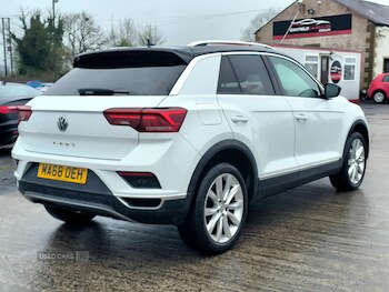 Used Volkswagen T-Roc 2018 for sale - 78205905: Photo