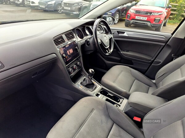 Used Volkswagen Golf 2018 for sale - 76190150: Photo 32