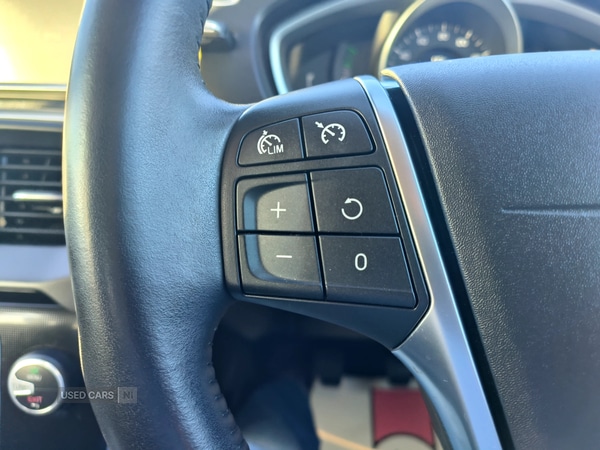 Used Volvo V40 2016 for sale - 76825642: Photo 17