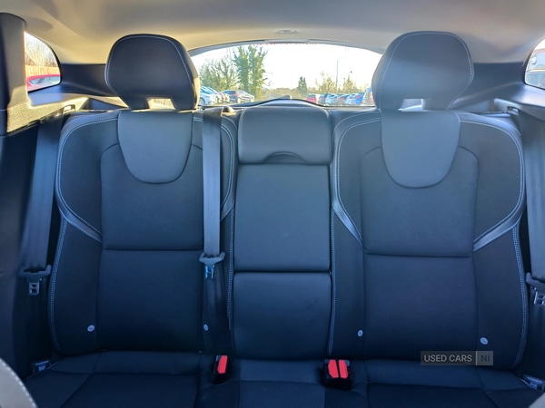 Used Volvo V40 2016 for sale - 76825642: Photo 34