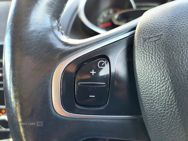 Used Renault Clio 2016 for sale - 76634509: Photo 15