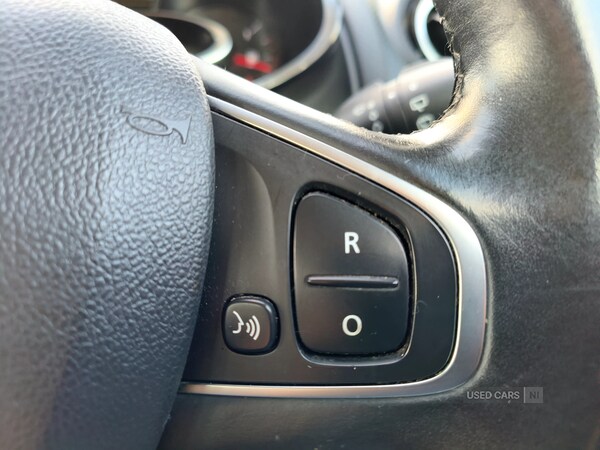 Used Renault Clio 2016 for sale - 76634509: Photo 16