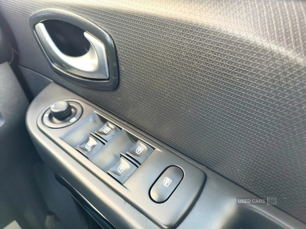 Used Renault Clio 2016 for sale - 76634509: Photo 17