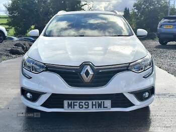 Used Renault Megane 2019 for sale - 76965765: Photo