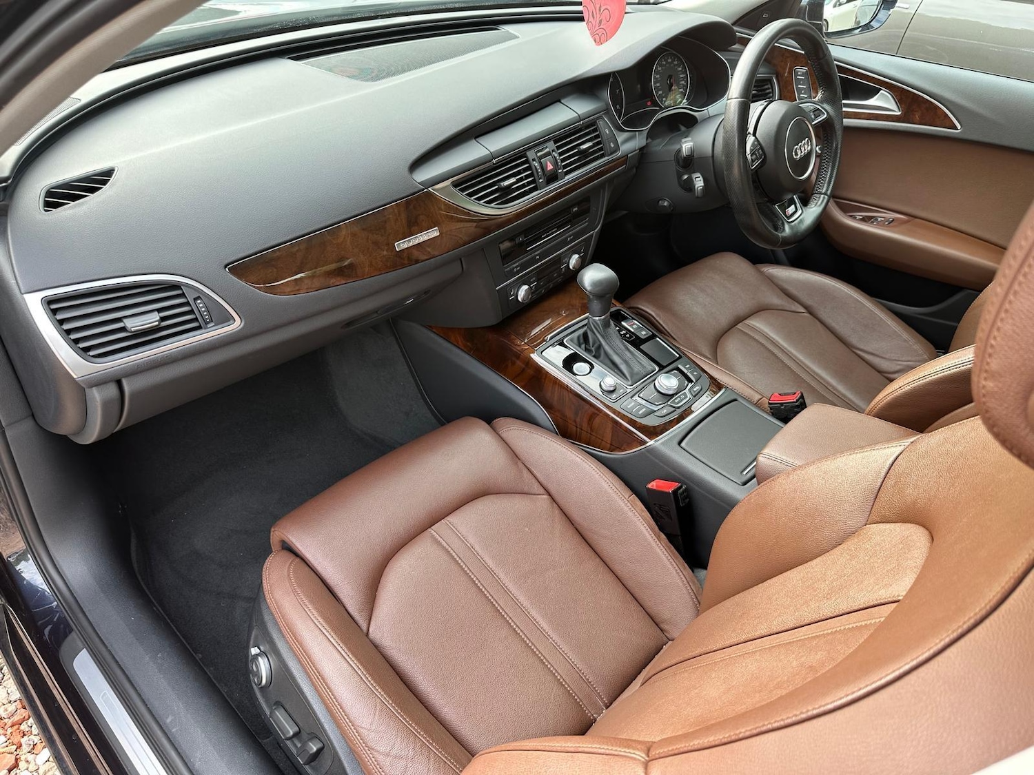 Used Audi A6 Saloon for sale - 77612189: Photo 10