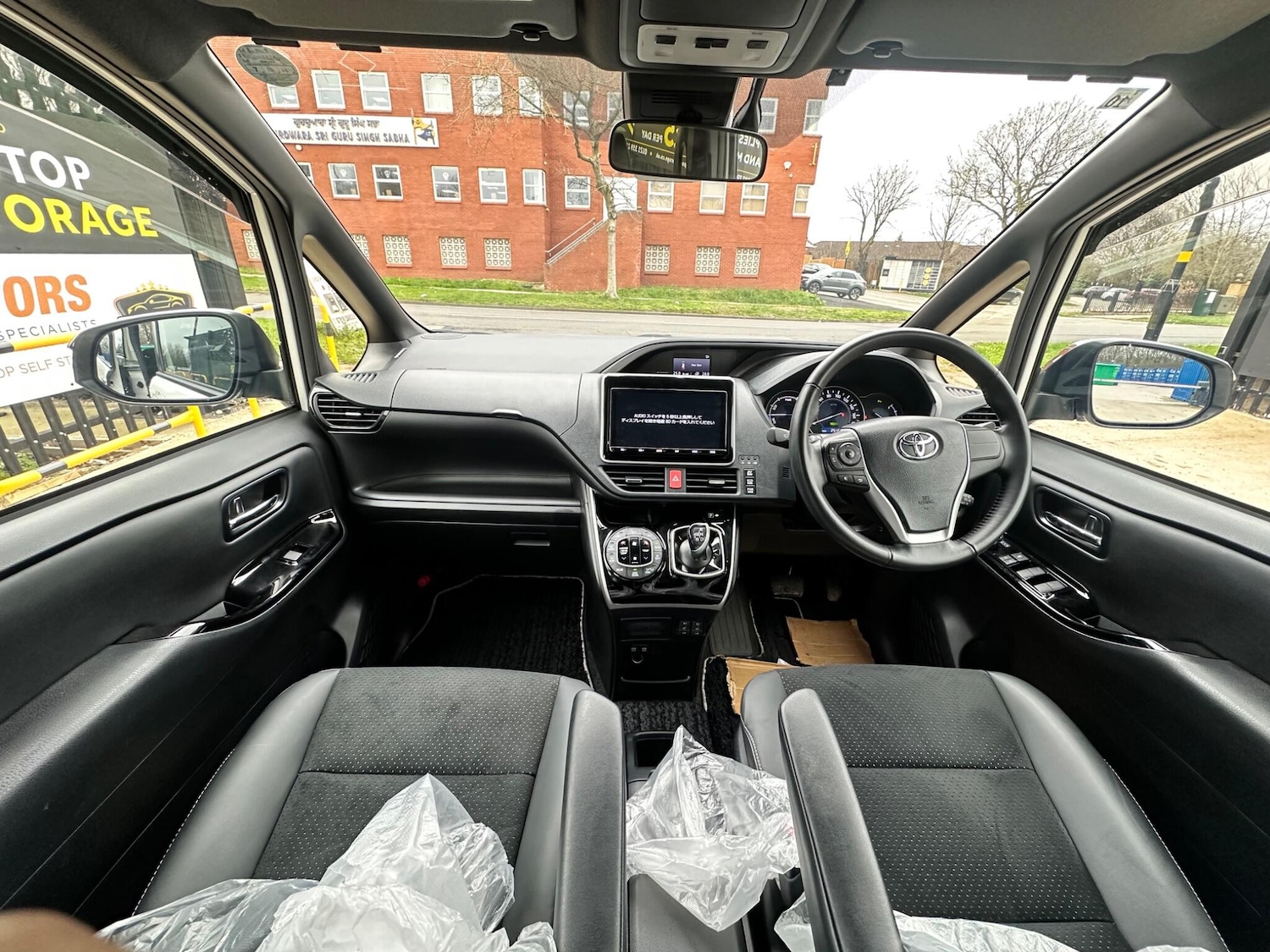 Used Toyota Voxy for sale - 78136096: Photo 20