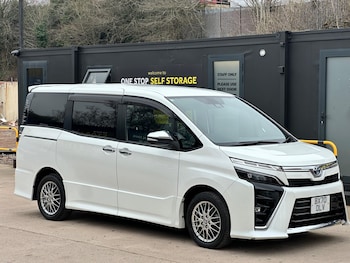 Used Toyota Voxy 2020 for sale - 78136096: Photo