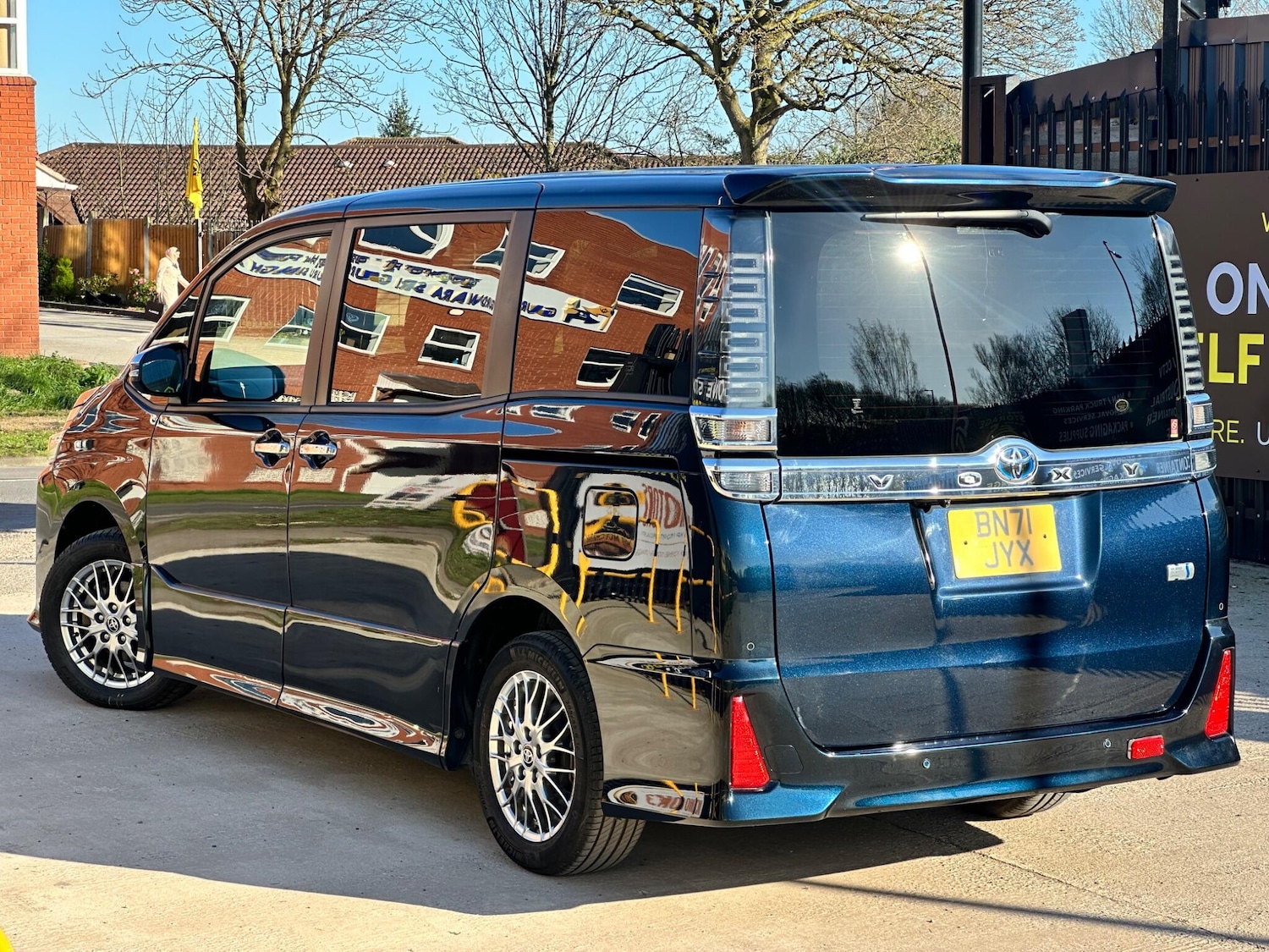 Used Toyota Voxy for sale - 77939393: Photo 13