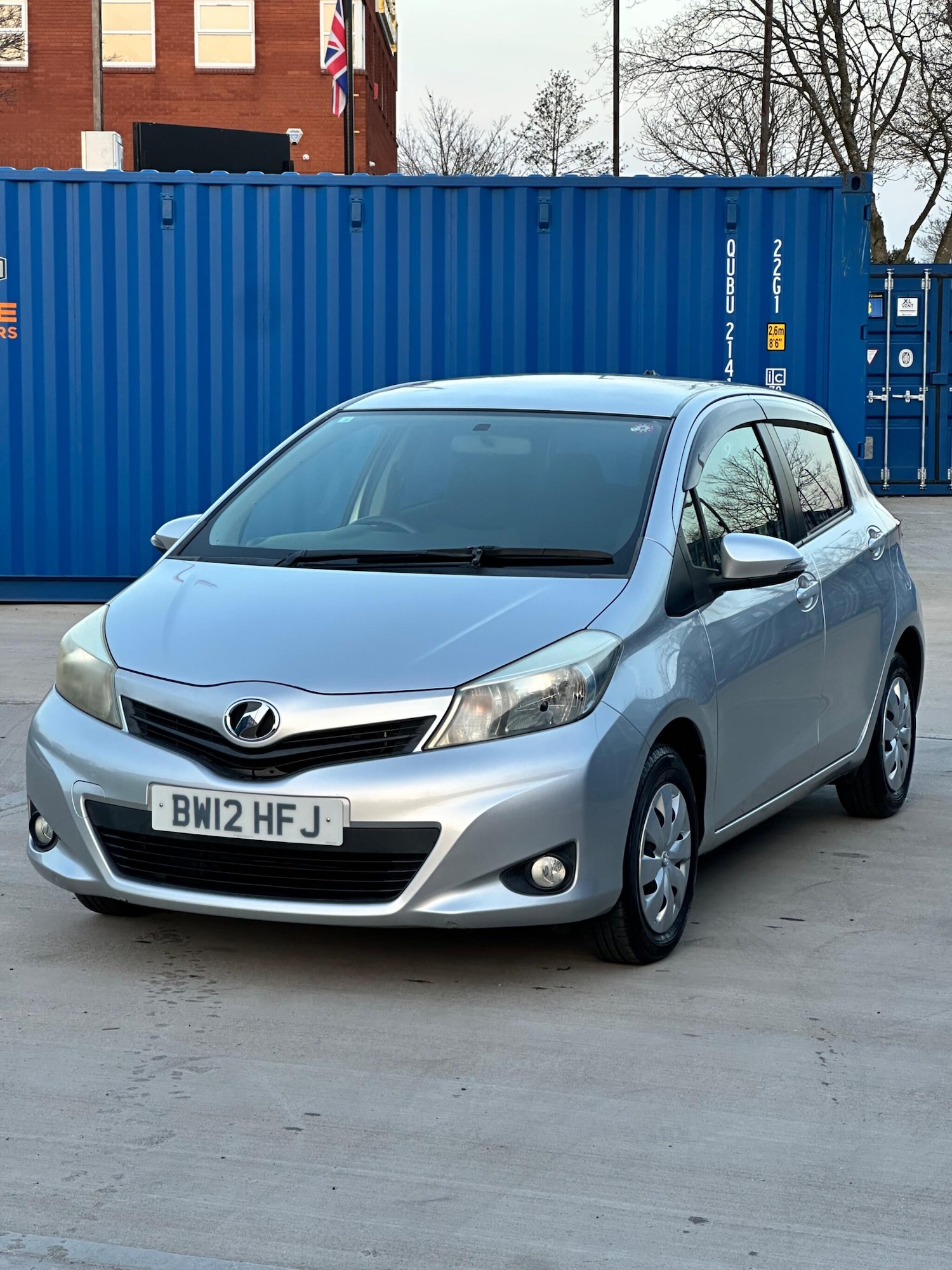 Used Toyota Yaris for sale - 78006331: Photo 2