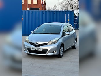 Used Toyota Yaris 2012 for sale - 78006331: Photo