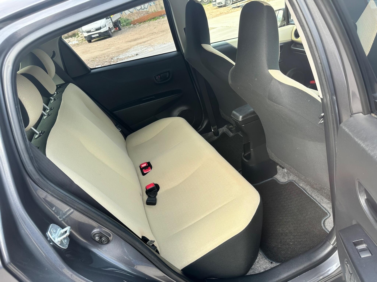 Used Toyota Yaris 2026 for sale - 78115132: Photo 18