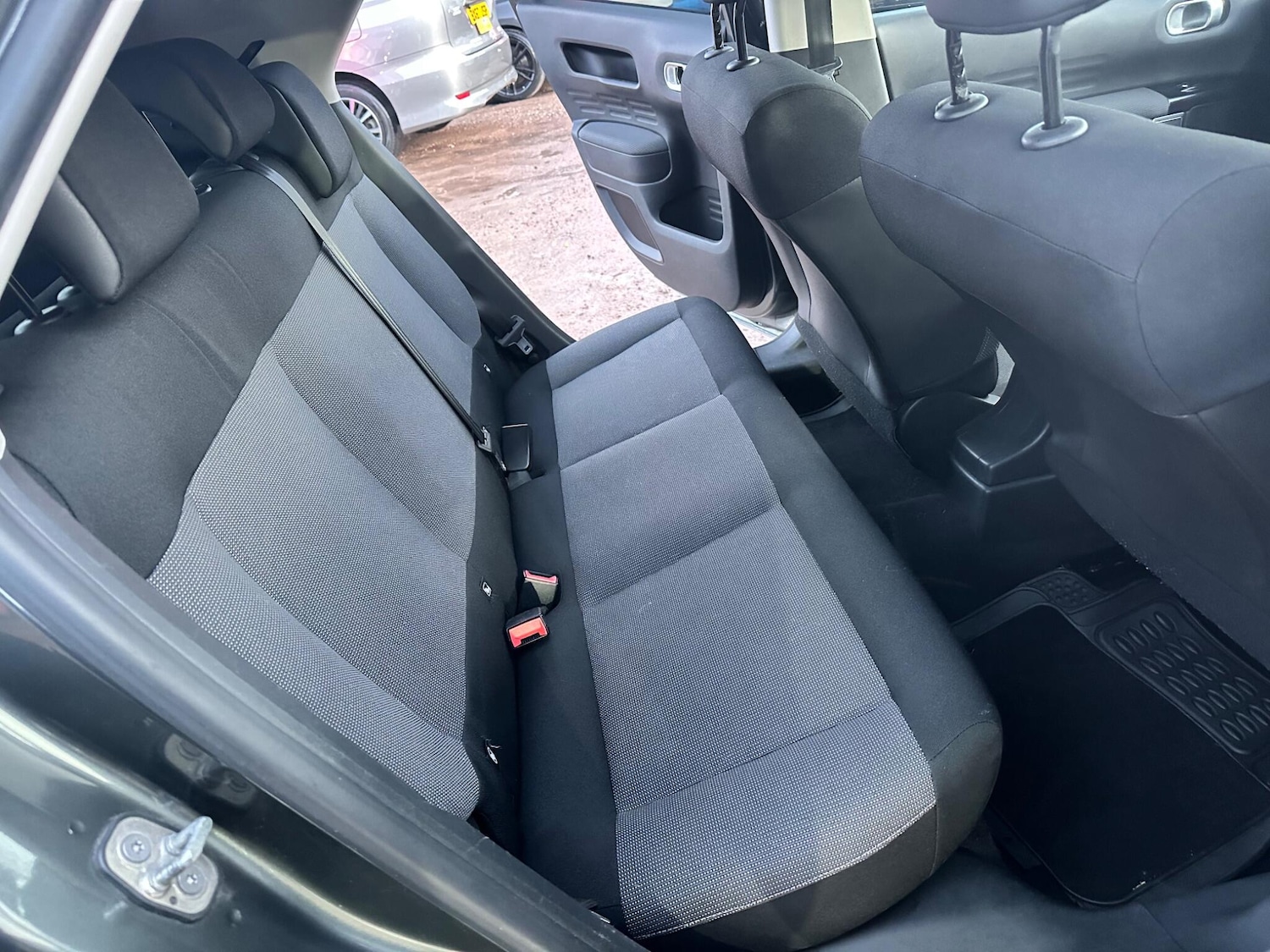 Used Citroen C4 Cactus 2015 for sale - 77565145: Photo 4