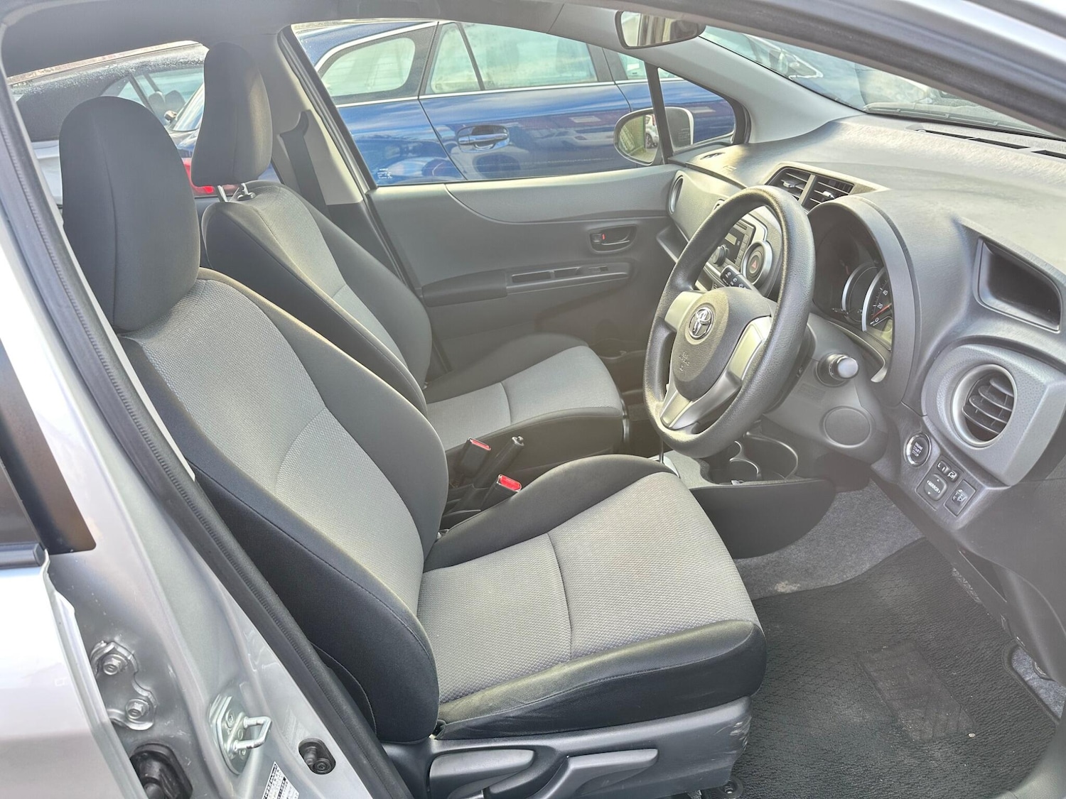 Used Toyota Vitz 2025 for sale - 77425336: Photo 13