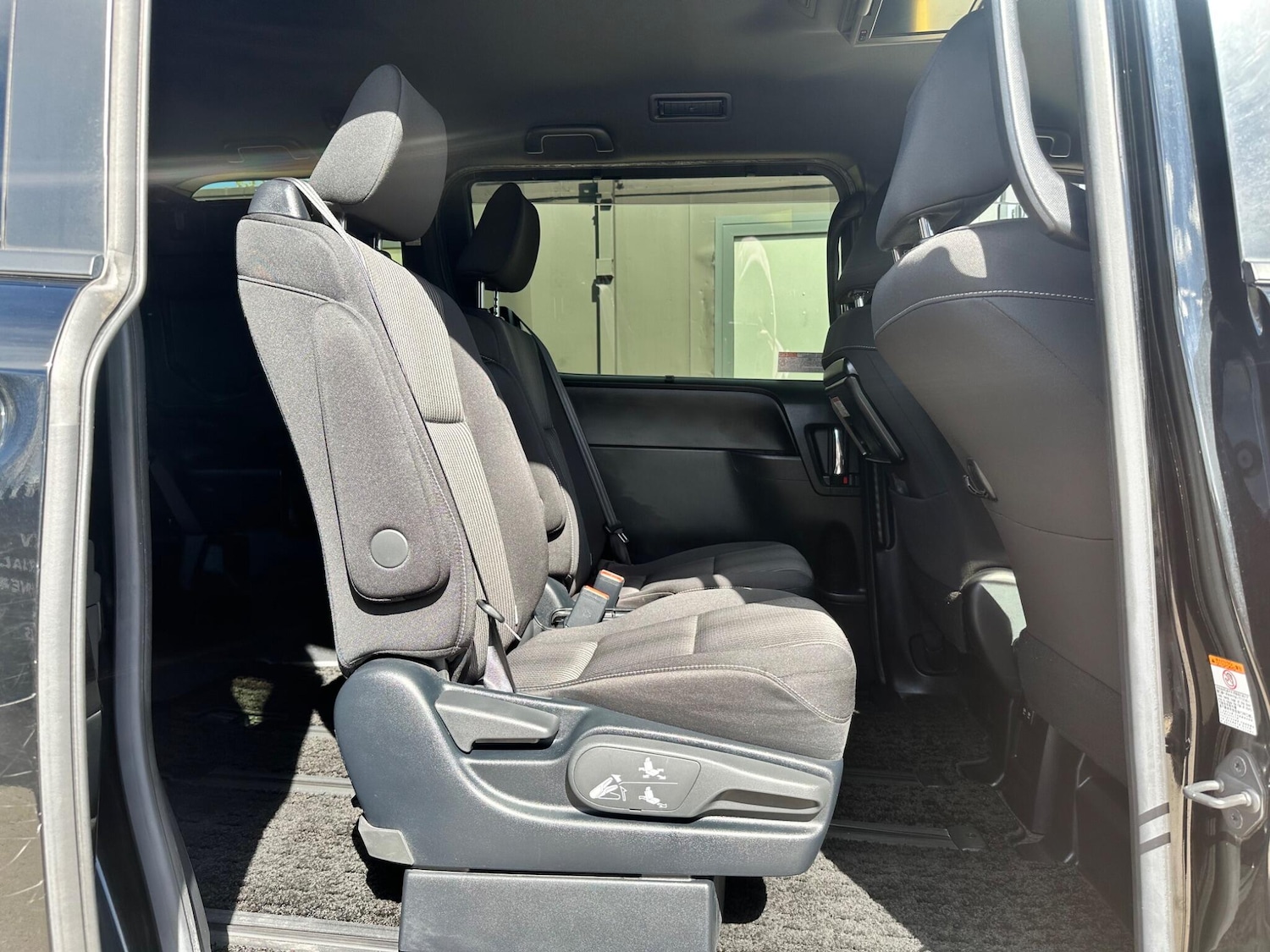 Used Toyota Voxy for sale - 78141399: Photo 14