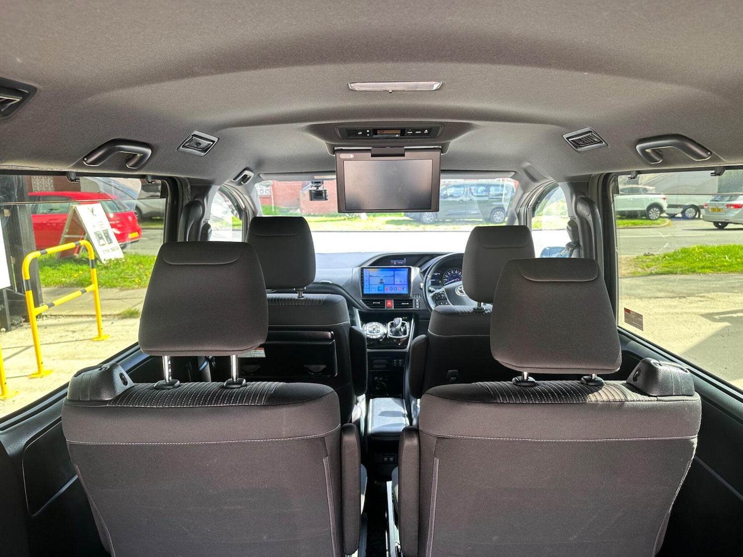 Used Toyota Voxy for sale - 78141399: Photo 17