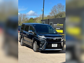 Used Toyota Voxy 2020 for sale - 78141399: Photo