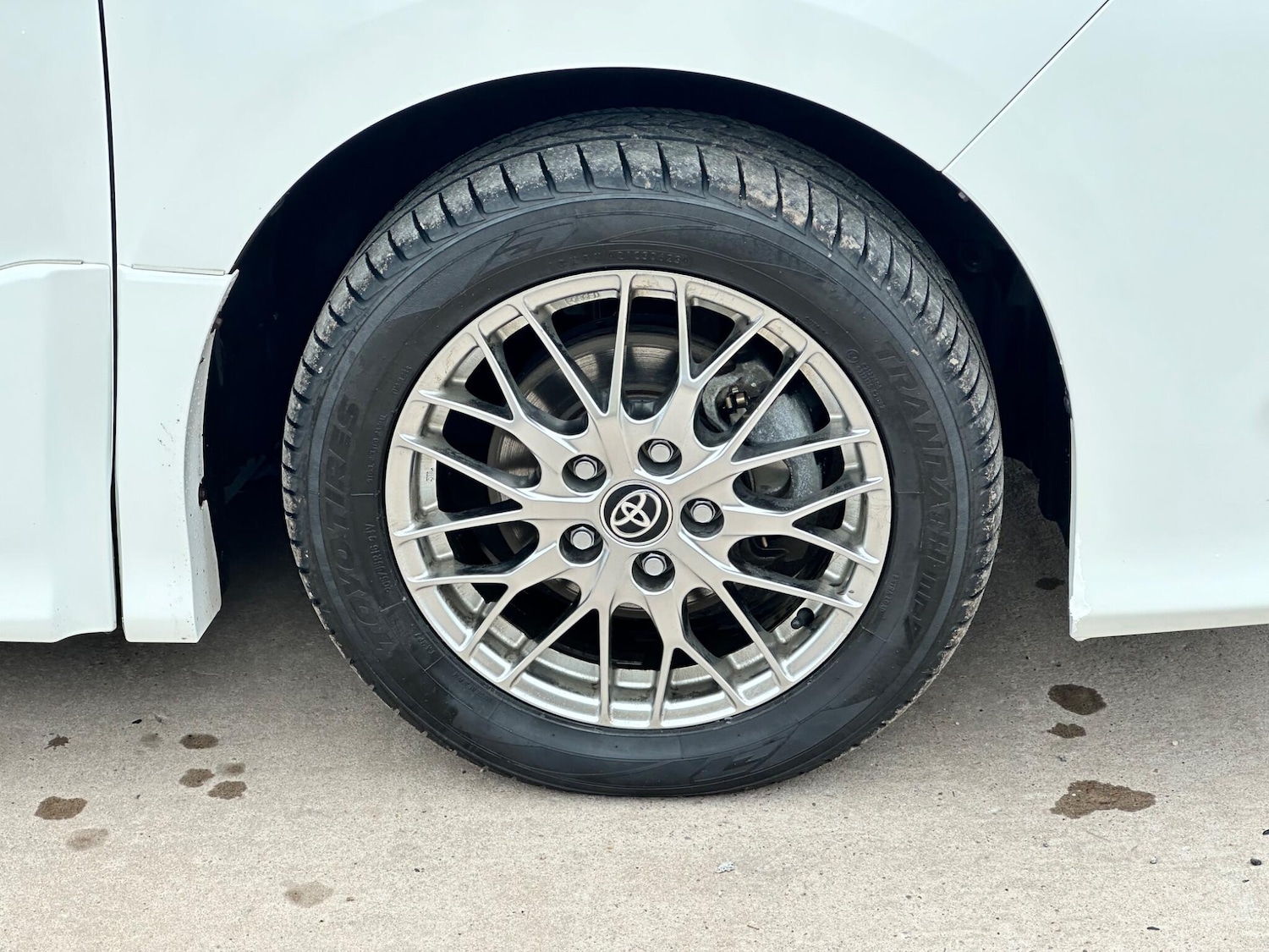 Used Toyota Voxy for sale - 77559560: Photo 12