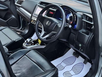 Used Honda Jazz 2014 for sale - 77480031: Photo