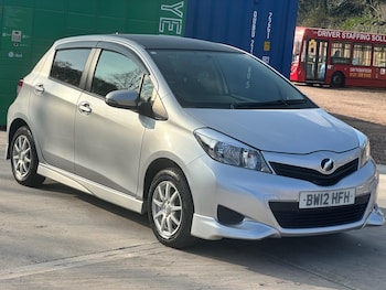 Used Toyota Yaris 2012 for sale - 78796943: Photo