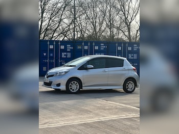 Used Toyota Yaris 2012 for sale - 78796943: Photo