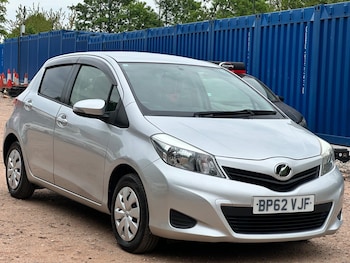Used Toyota Yaris 2012 for sale - 78475762: Photo