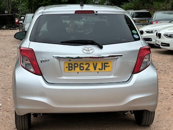 Used Toyota Yaris 2012 for sale - 78475762: Photo
