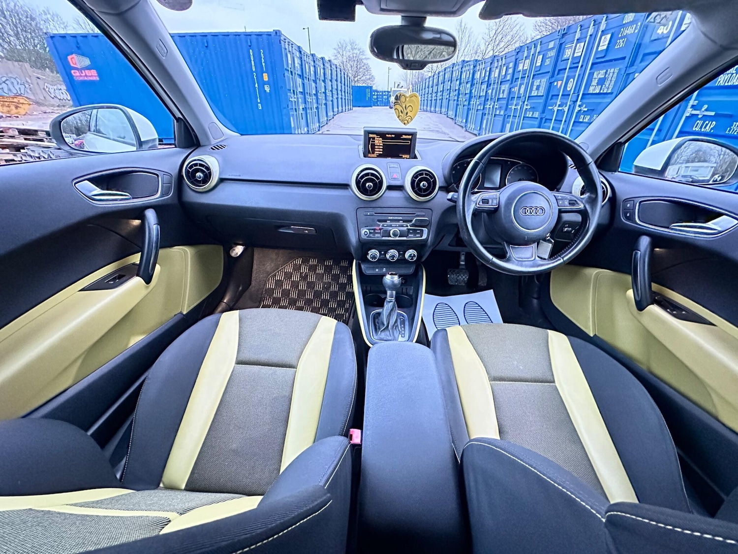 Used Audi A1 for sale - 77425599: Photo 17