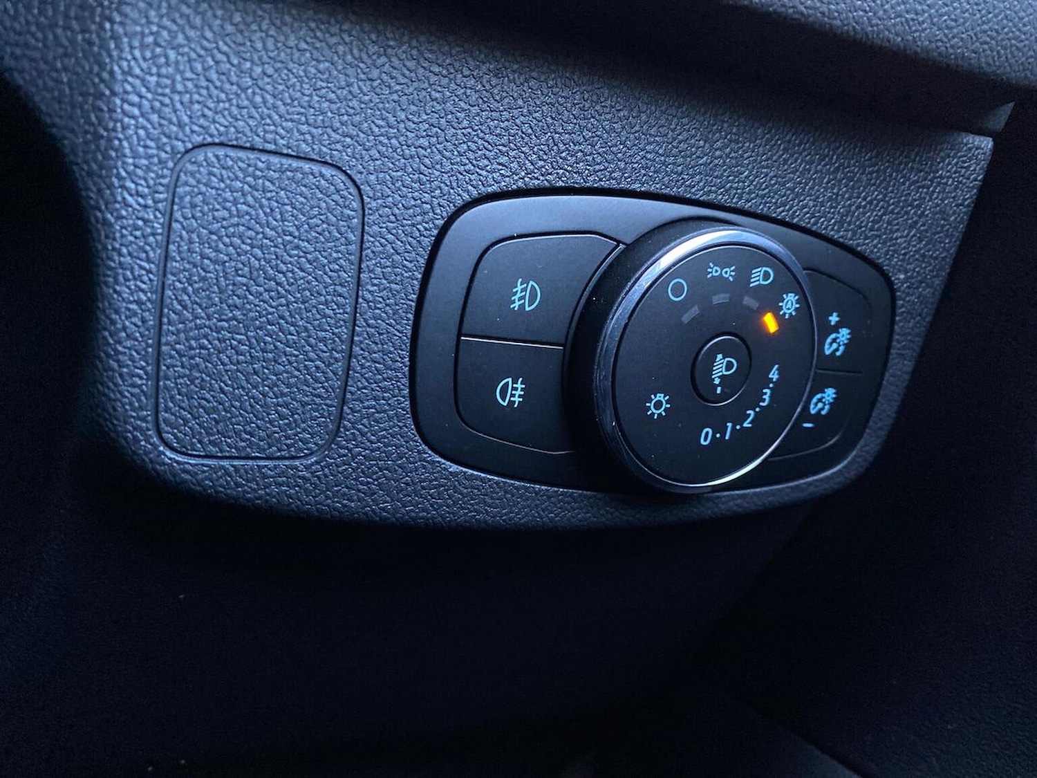 Used Ford Focus 2023 for sale - 77090087: Photo 24