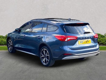 Used Ford Focus 2021 for sale - 75987734: Photo 2