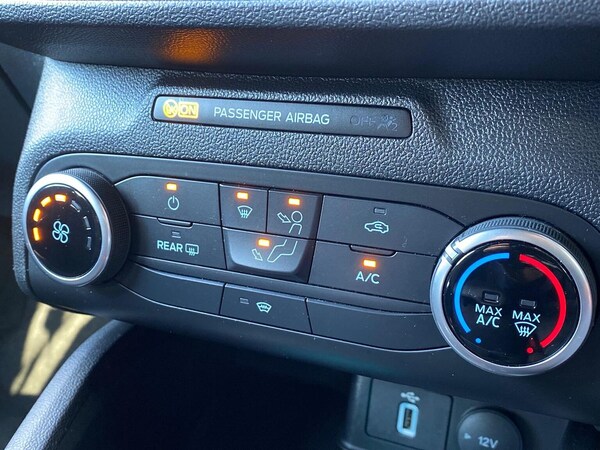 Used Ford Focus 2020 for sale - 75982230: Photo 12