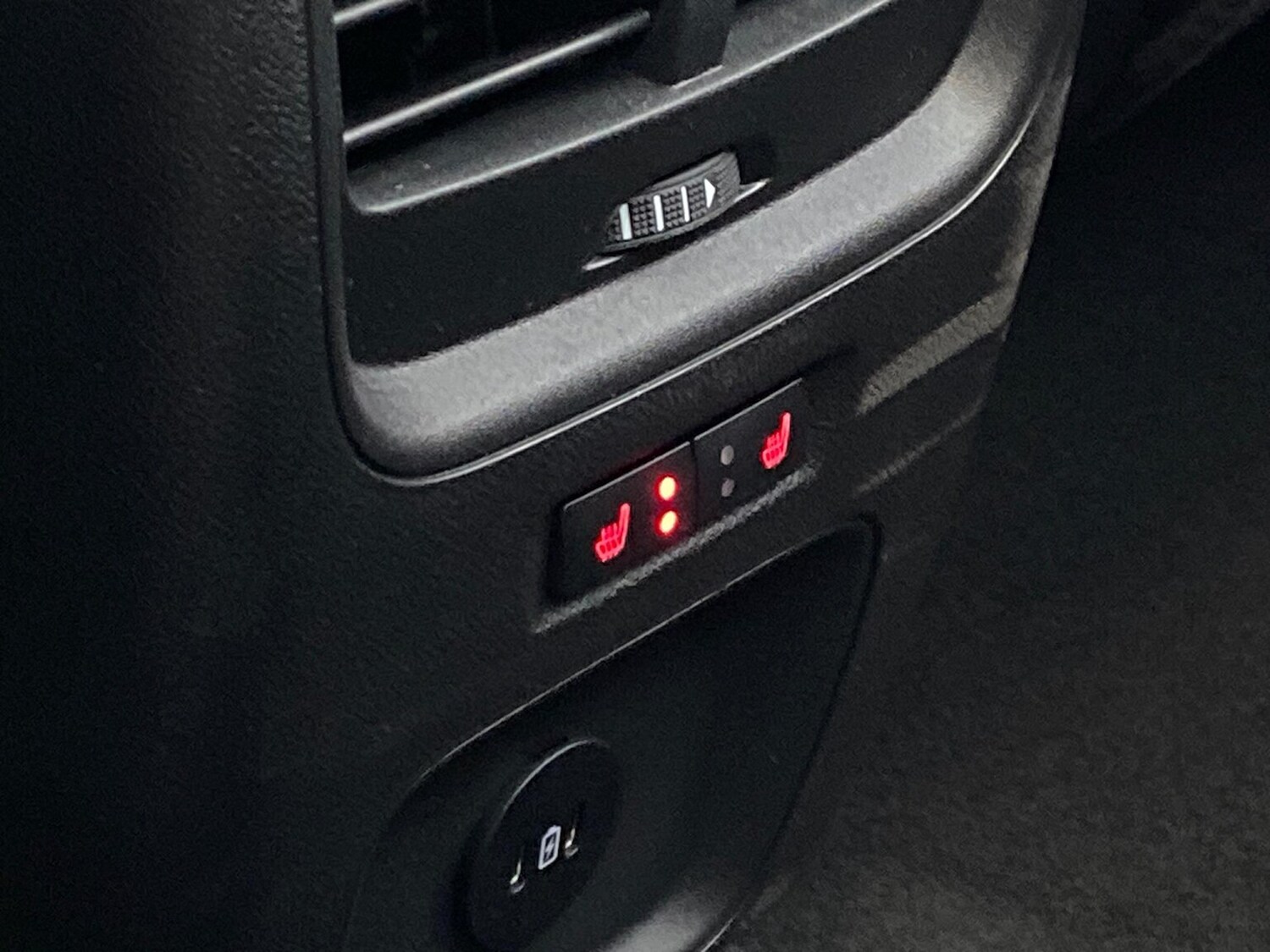 Used Ford Kuga 2024 for sale - 75437932: Photo 32