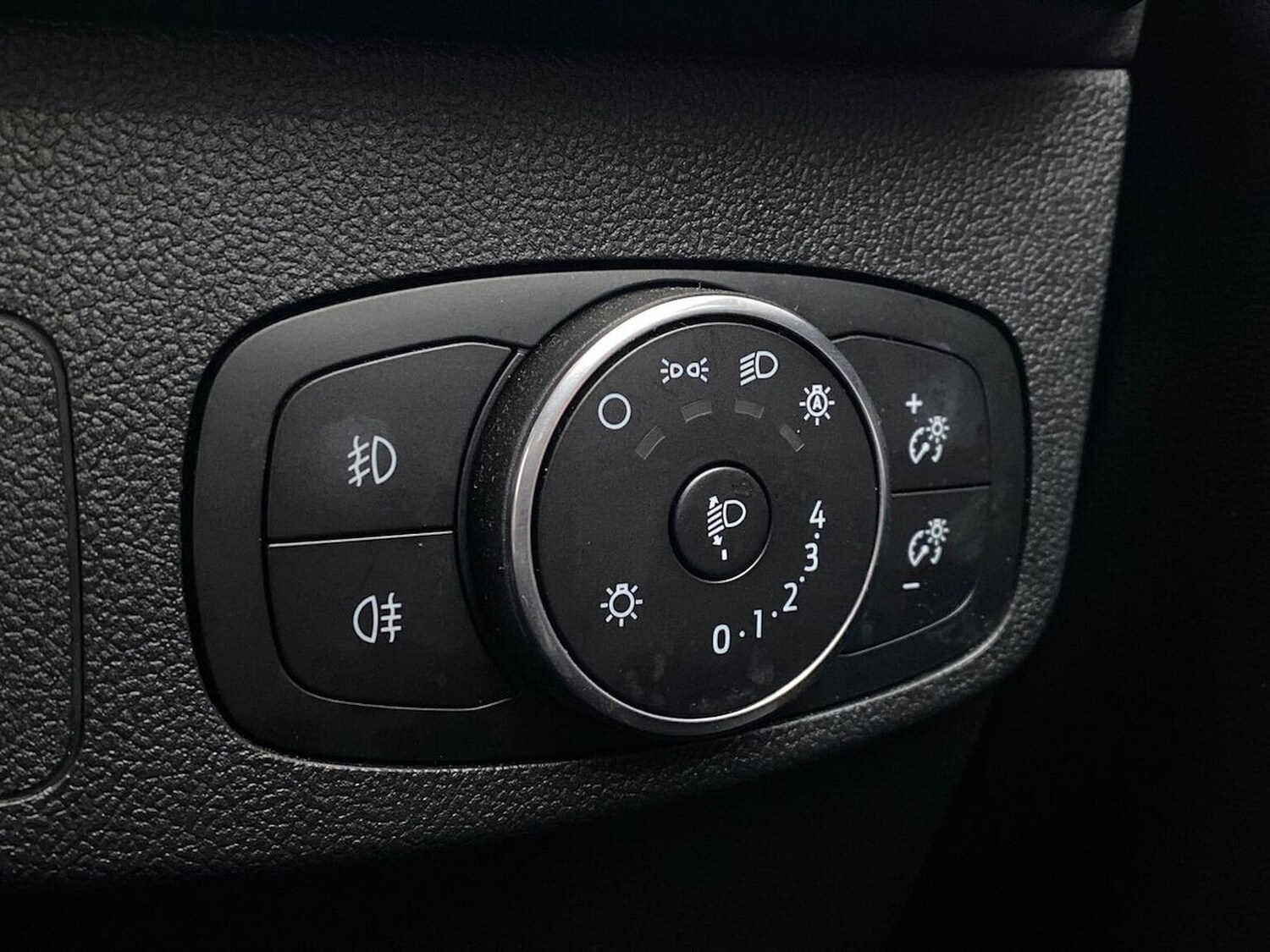 Used Ford Focus 2020 for sale - 76504993: Photo 37