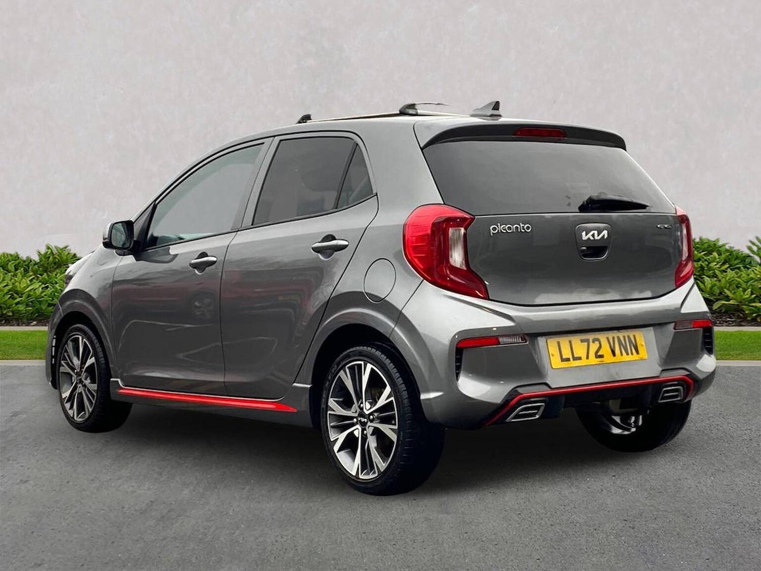 Used Kia Picanto 2022 for sale - 76986969: Photo 2