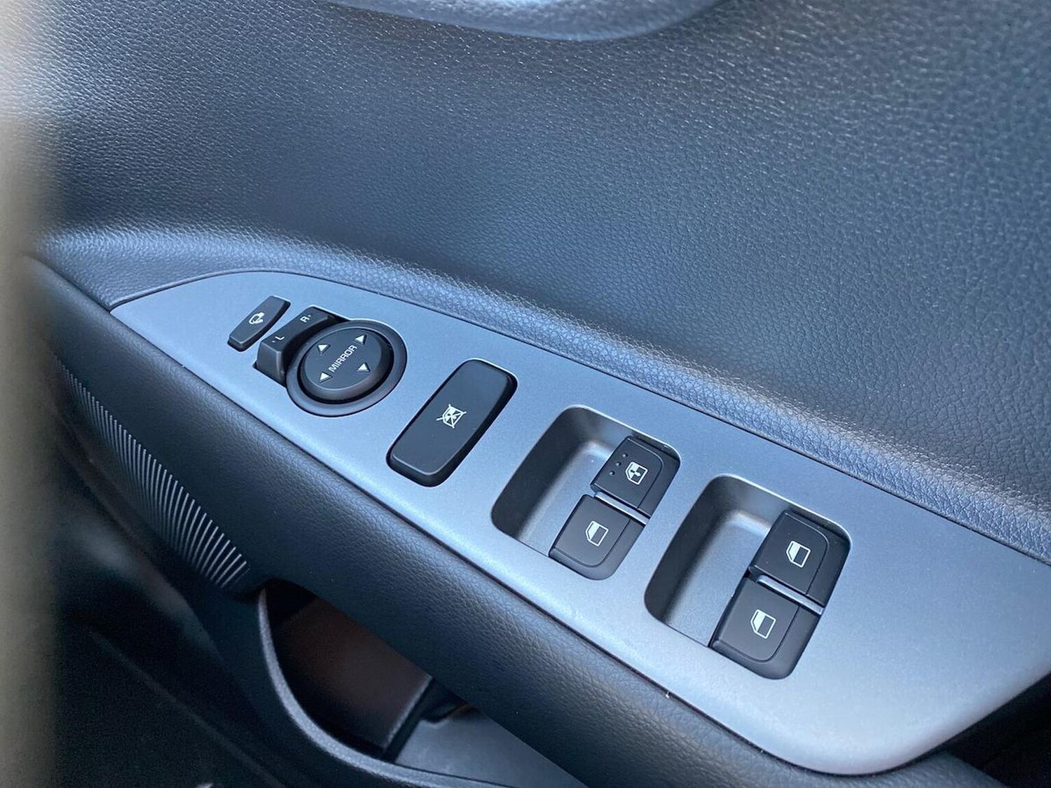 Used Kia Stonic 2025 for sale - 77078049: Photo 23