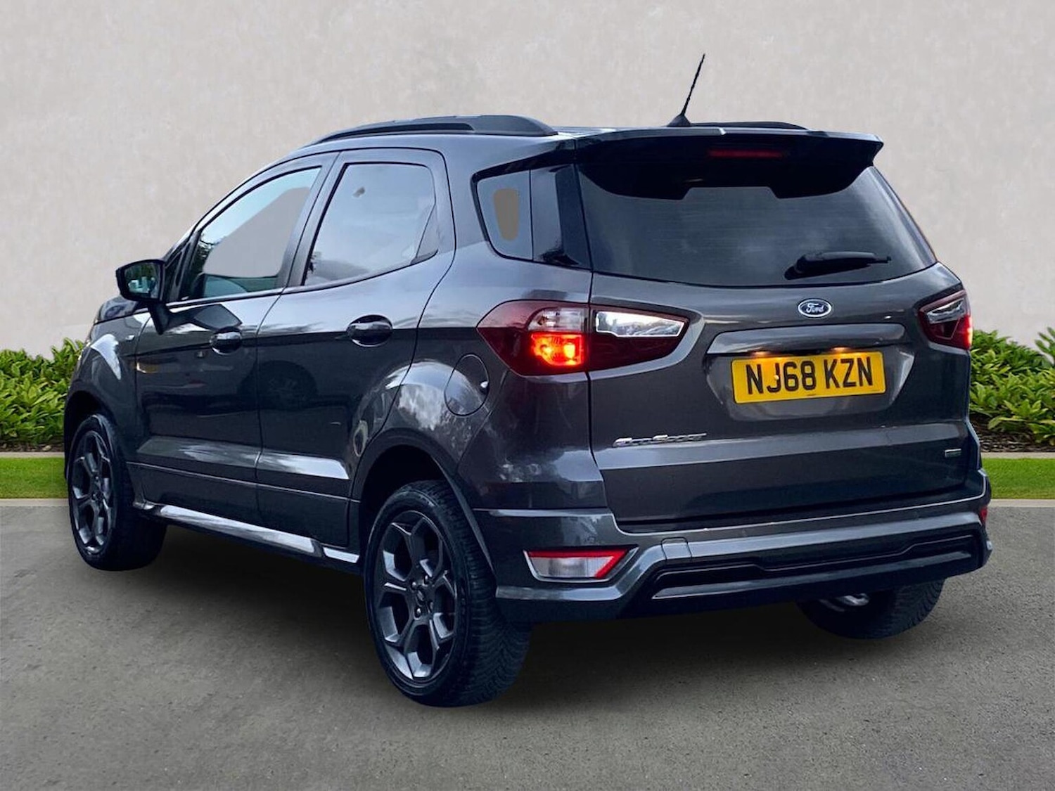 Used Ford Ecosport 2018 for sale - 76402411: Photo 2