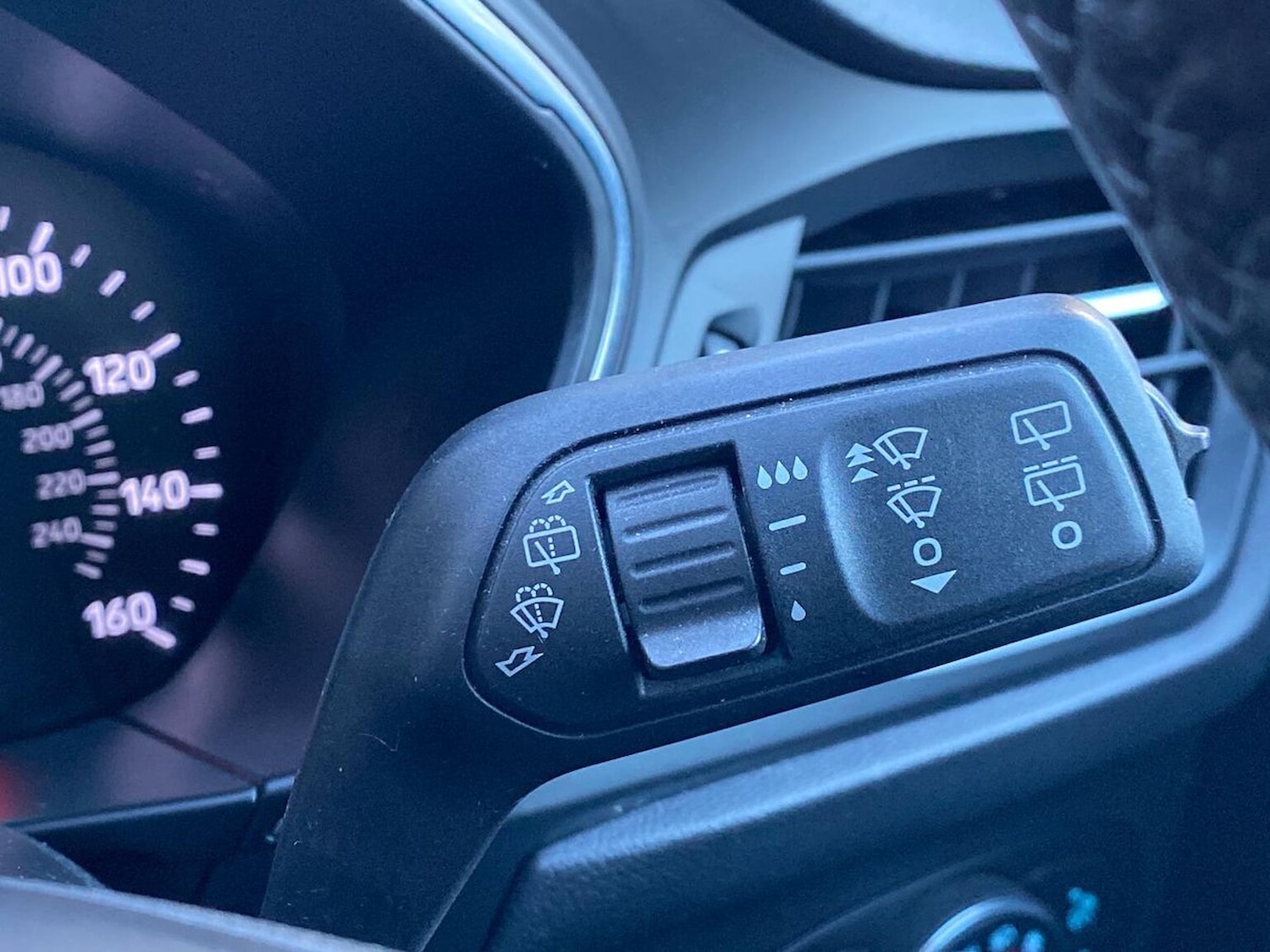 Used Ford Focus 2020 for sale - 76387180: Photo 29