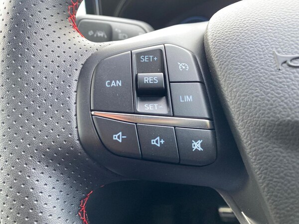 Used Ford Focus 2025 for sale - 76220472: Photo 26