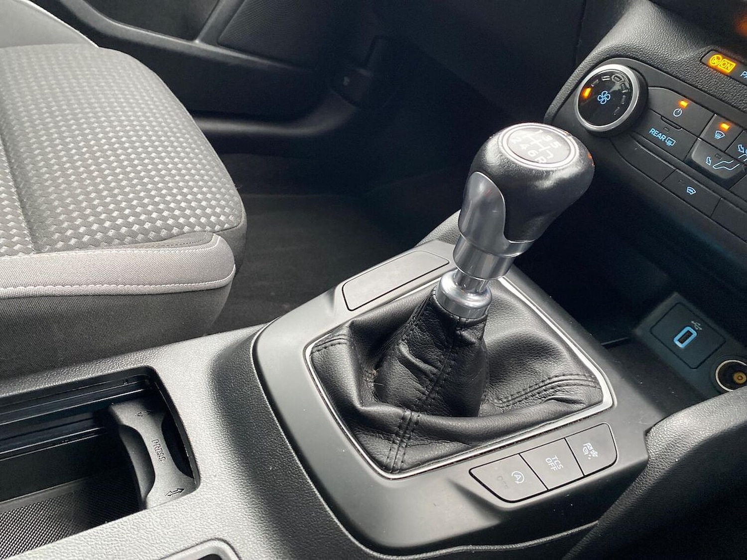 Used Ford Focus 2020 for sale - 76478235: Photo 13