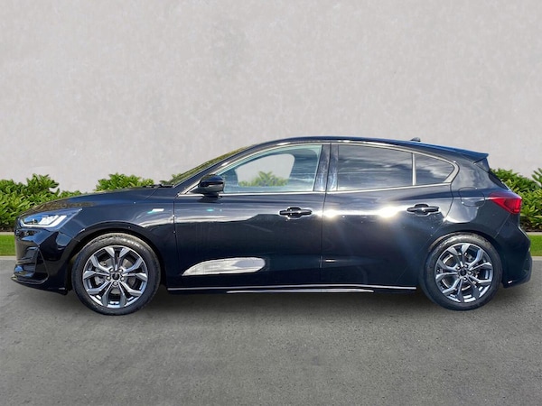 Used Ford Focus 2023 for sale - 76212032: Photo 19