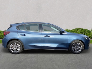 Used Ford Focus 2023 for sale - 76174198: Photo 3