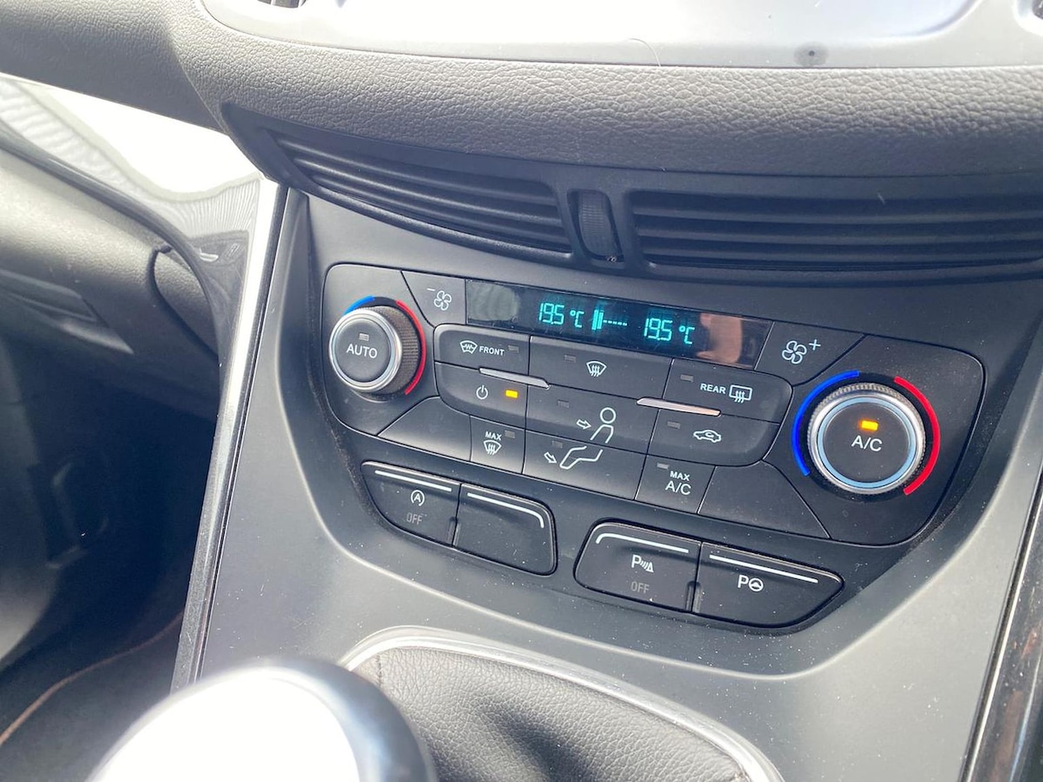 Used Ford Kuga 2017 for sale - 75958331: Photo 12