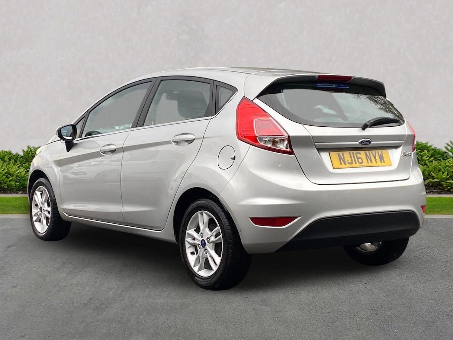 Used Ford Fiesta 2016 for sale - 76490814: Photo 2